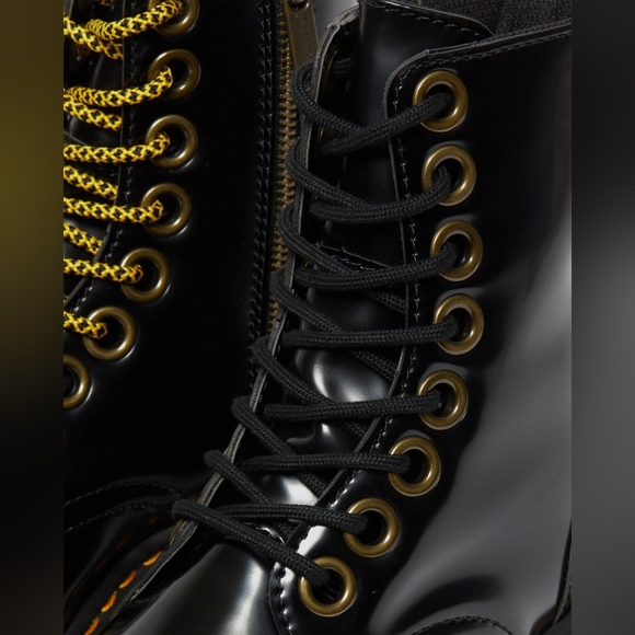 Dr Martens Vegan Jadon Boot Max Platforms NWOB - Picture 3 of 14